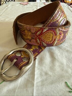 Lucky Brand NEWPurple Leather Belt with Gold & Pink Embroidery& Silver Buckle S